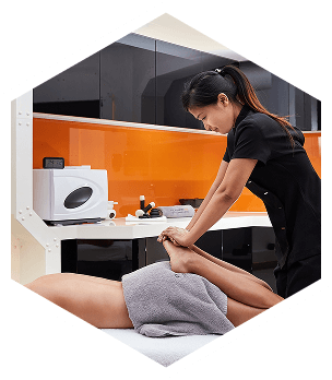 KOSMICZNY WIECZÓR 
PRZYJACIÓŁEK